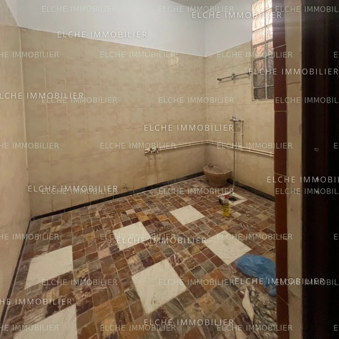 Villa R+1 à Louer