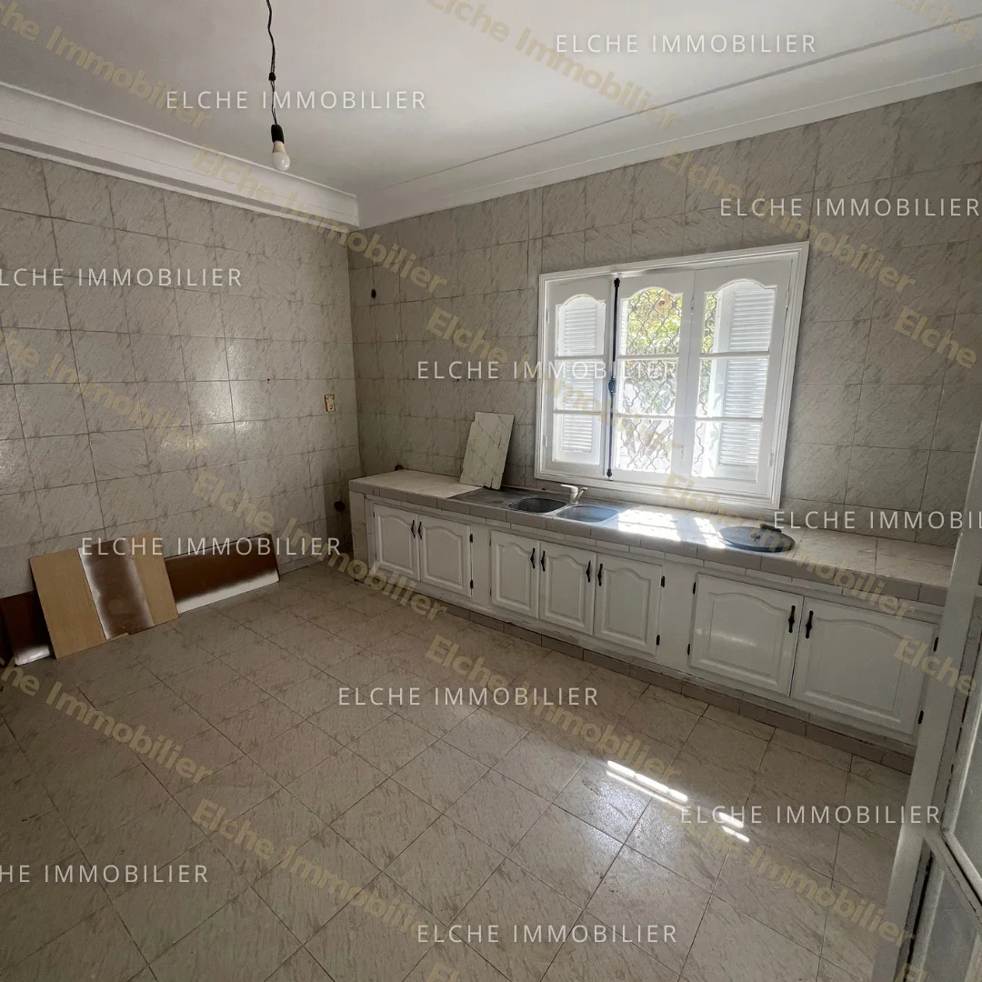 Villa R+1 à Louer