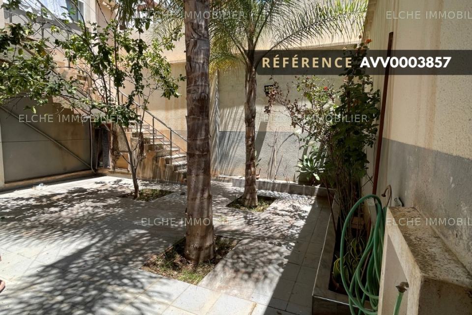 Villa R+2 à vendre