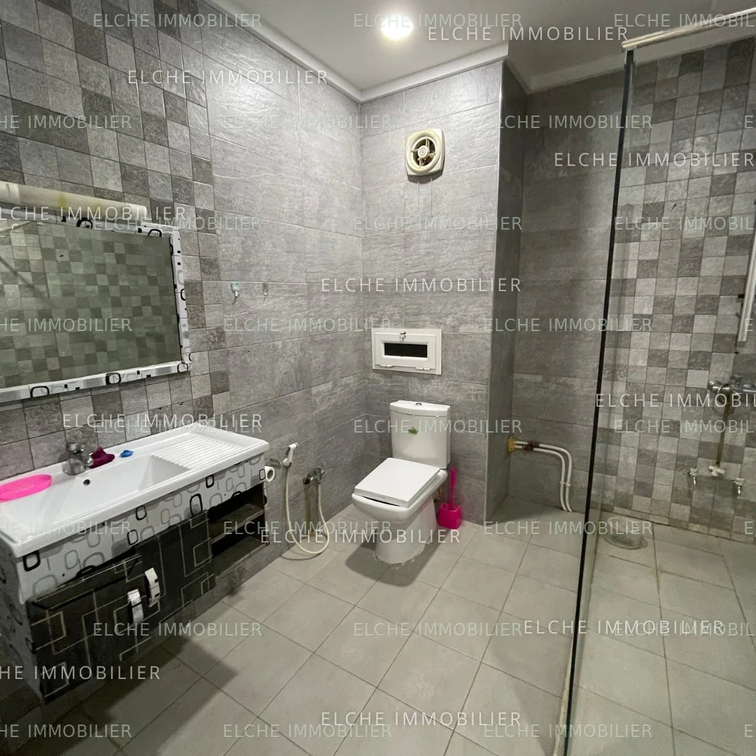 Villa R+2 à vendre