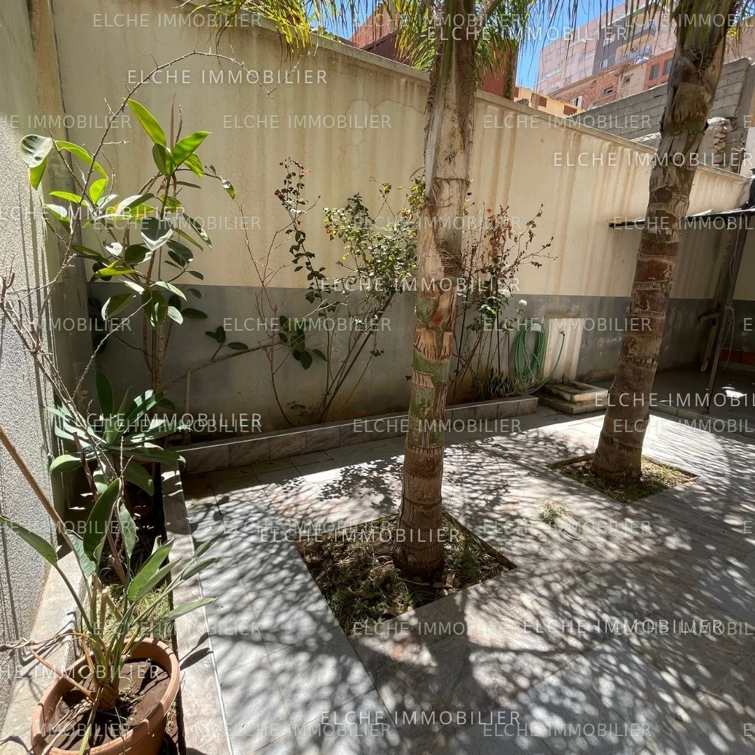 Villa R+2 à vendre