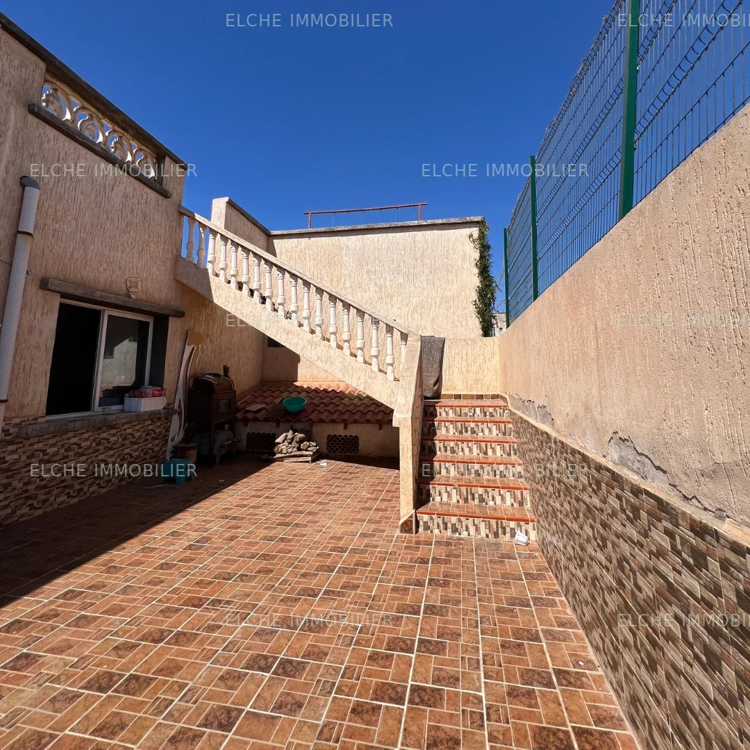 Villa R+1 à vendre