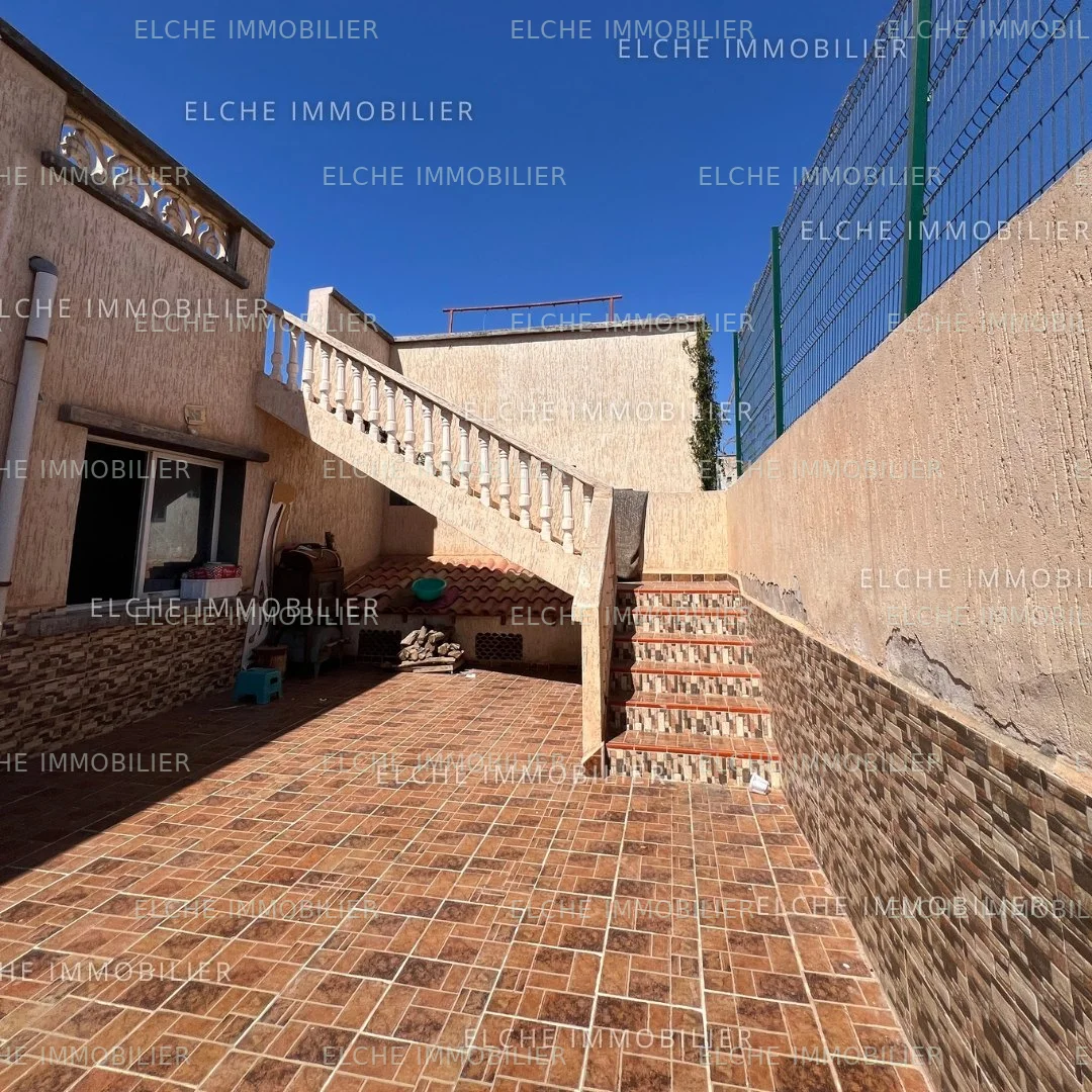 Villa R+1 à vendre