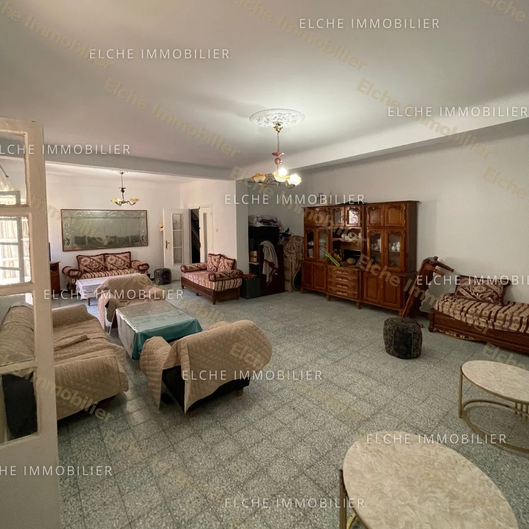 Villa R+1 à vendre