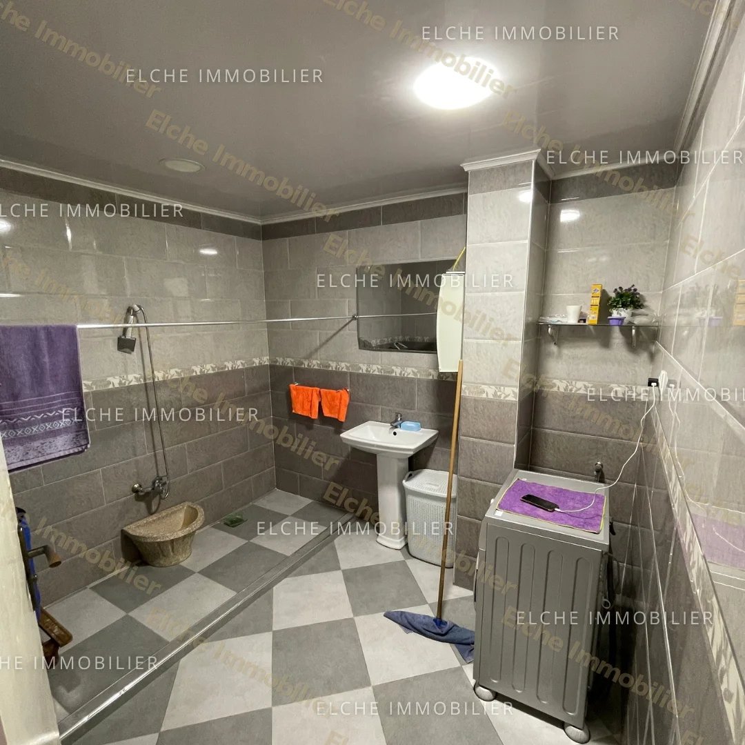 Villa R+1 à vendre