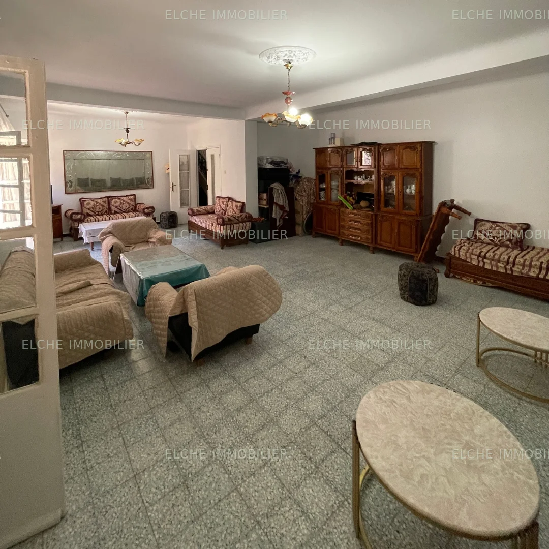 Villa R+1 à vendre