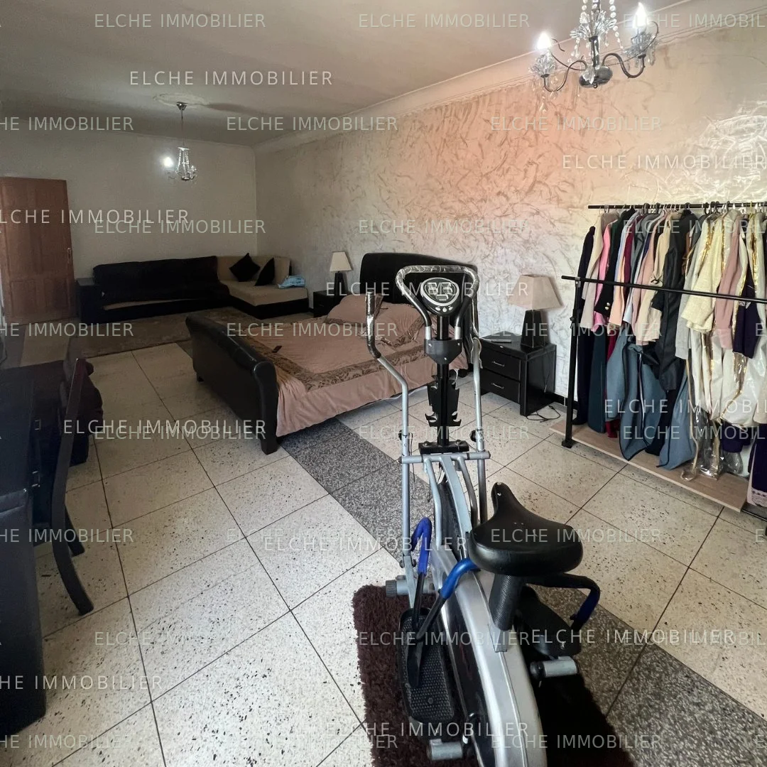 Villa R+2 à vendre