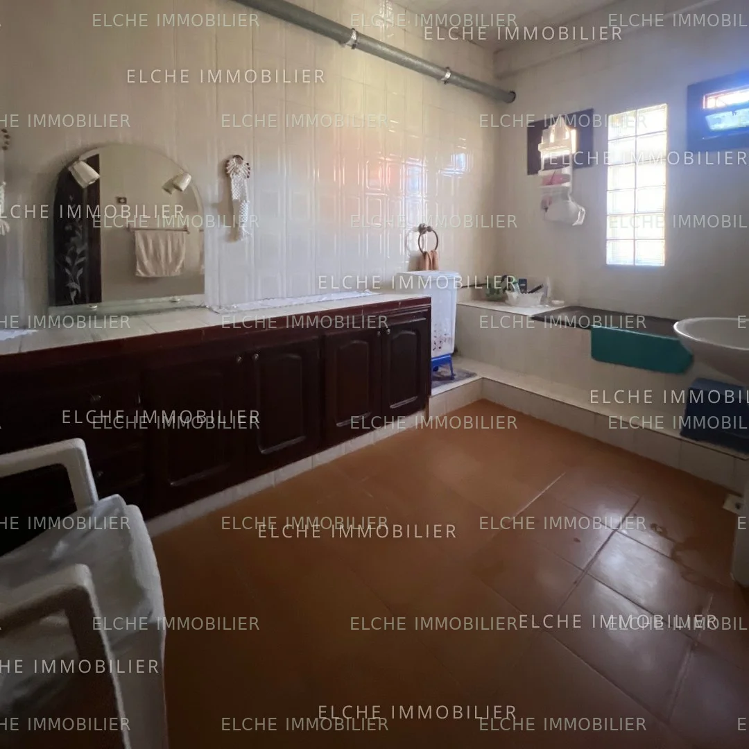 Villa R+2 à vendre
