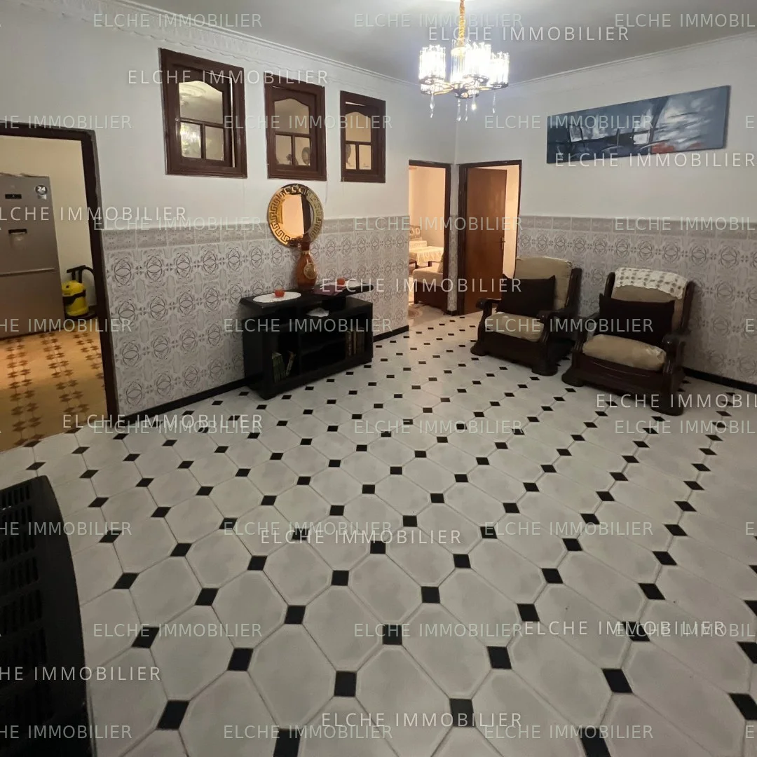 Villa R+2 à vendre