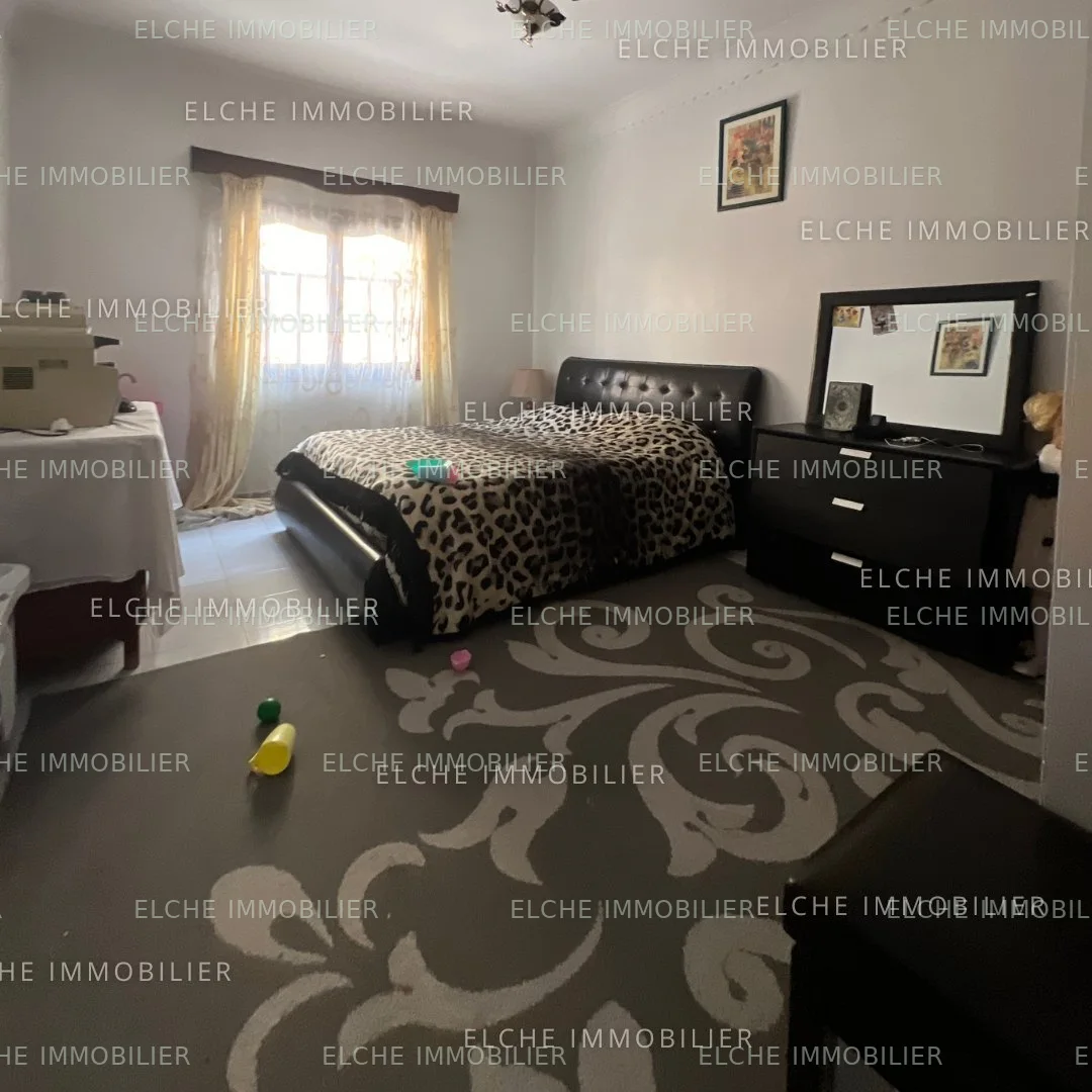 Villa R+2 à vendre