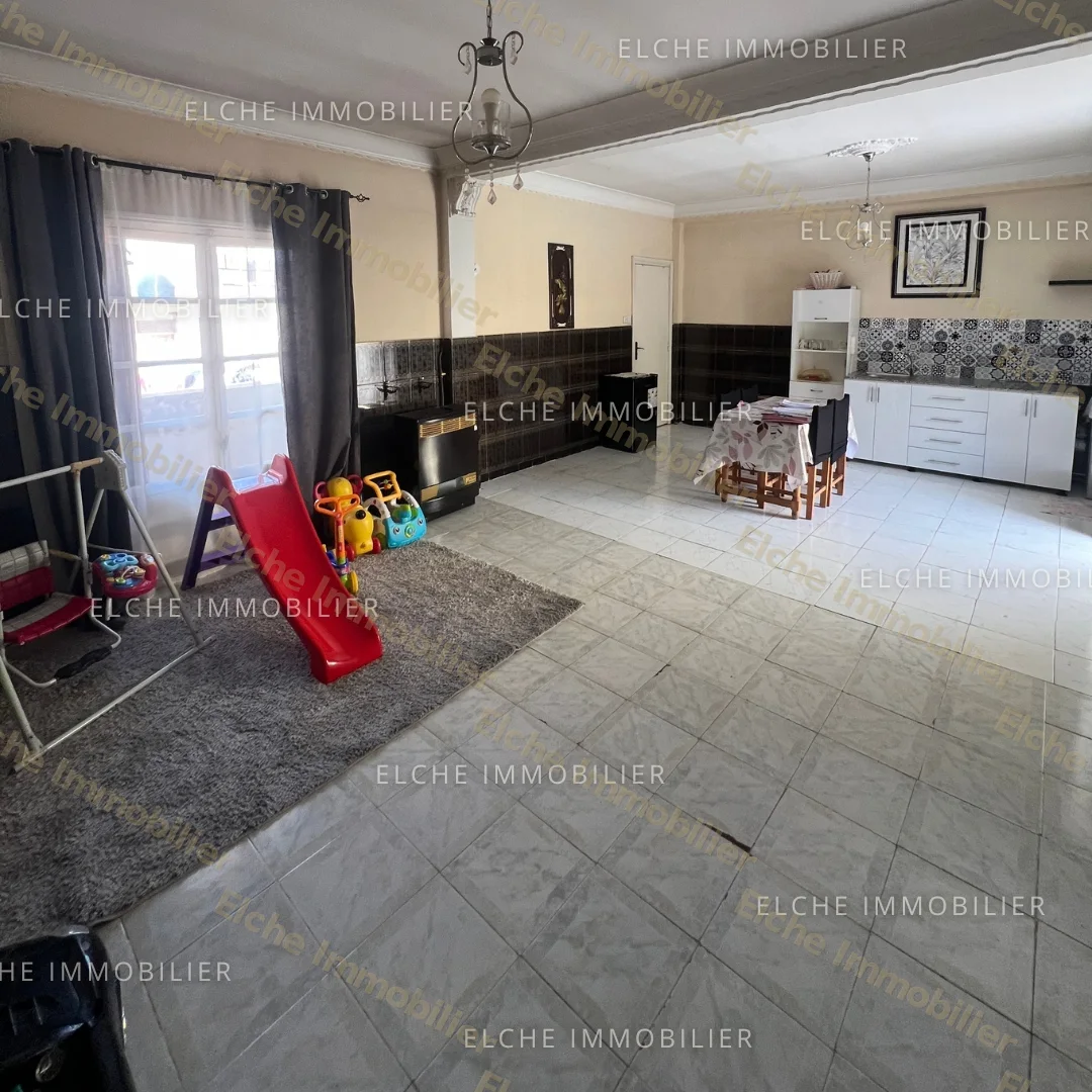 Villa R+2 à vendre
