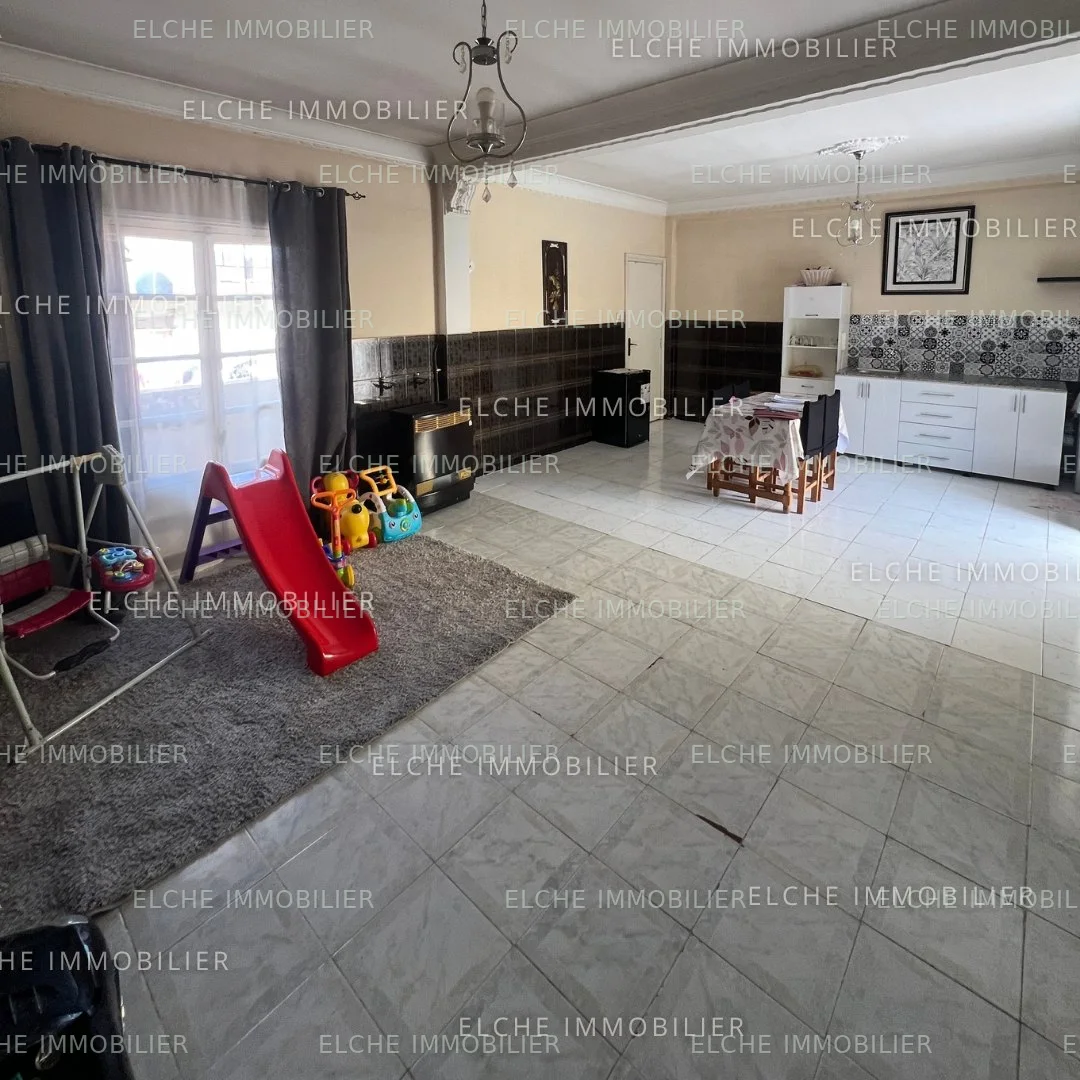 Villa R+2 à vendre
